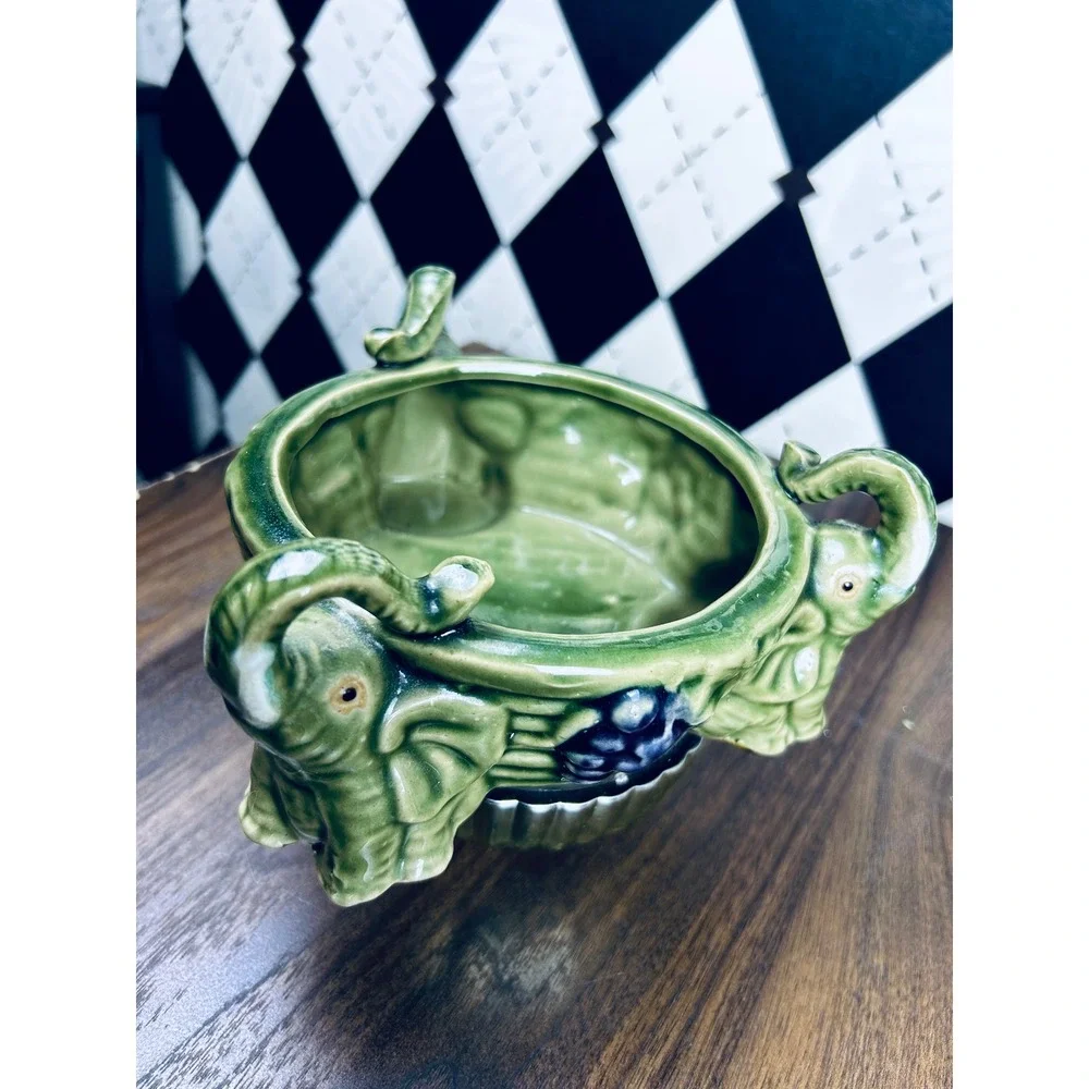 Vintage Elephant Candy Dish Green Ceramic Trinket Bowl Grape Relief Decor - Picture 10 of 17